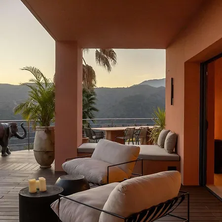 Casa Nayade Istan